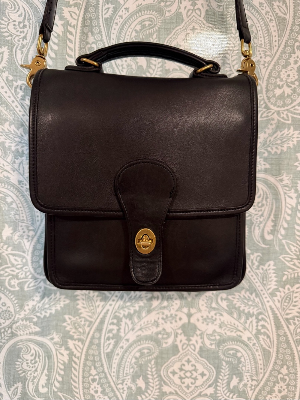 Vintage Coach Station Bag in black with gold hardware
